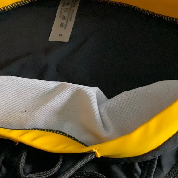 Super cute men’s swim briefs - Picture 7 of 9